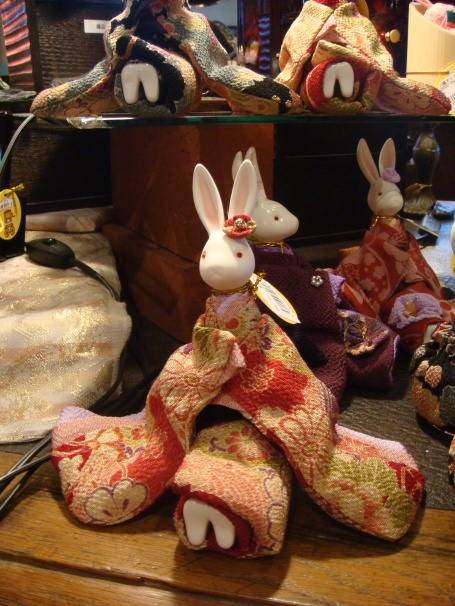 kimono rabbit (¥4200, $70)